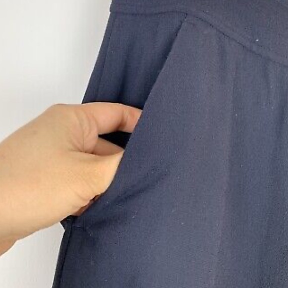 EUC A.L.C Navy Emily Gaucho Belted pants. Zipper fly. Size 4. - Picture 9 of 16